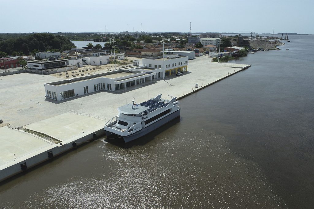Terminal Fluvial de Passageiros do Soyo